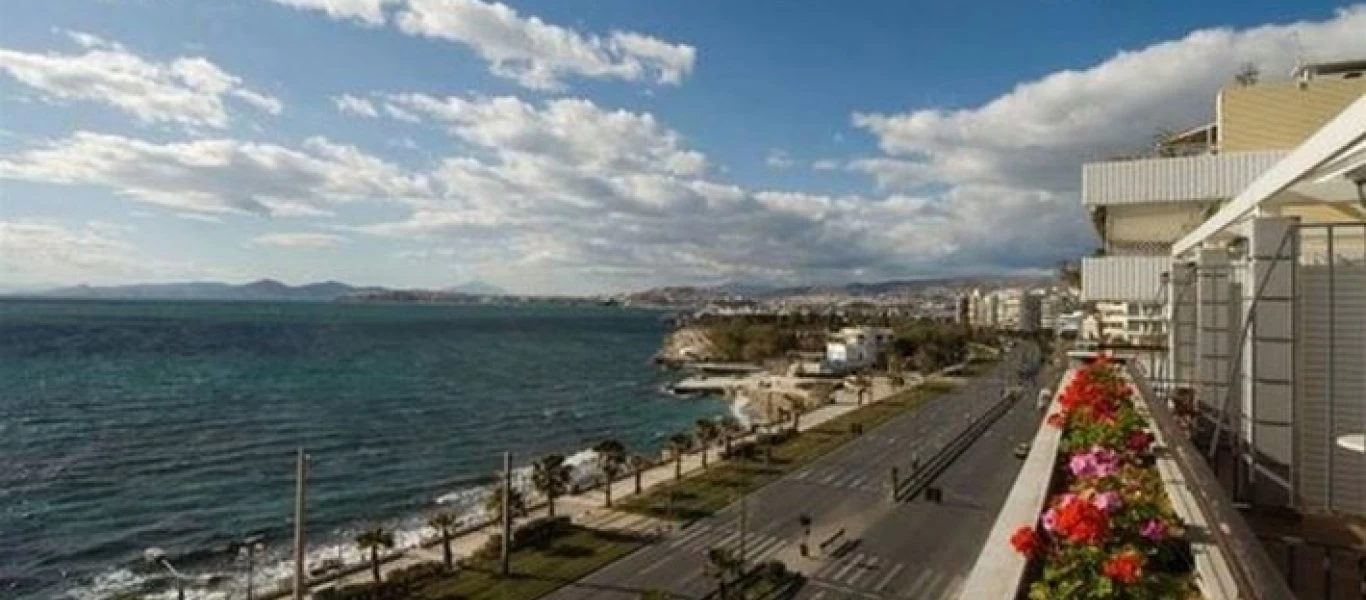 500 μέτρα, 20 εστίες μόλυνσης covid-19: Η εικόνα-ντροπή στο Παλαιό Φάληρο που δεν χωνεύεται (φώτο)